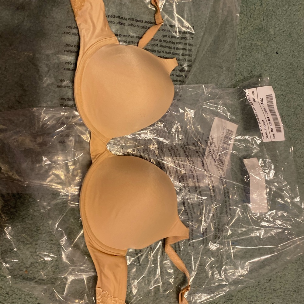 SAVAGE X FENTY LACE T SHIRT BRA HARDLY WORN
